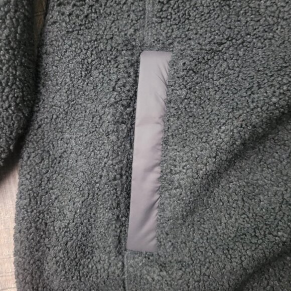 Black button up XXL Sherpa Jacket - Brand new tags on from Reitmans - Hyba - Picture 3 of 6